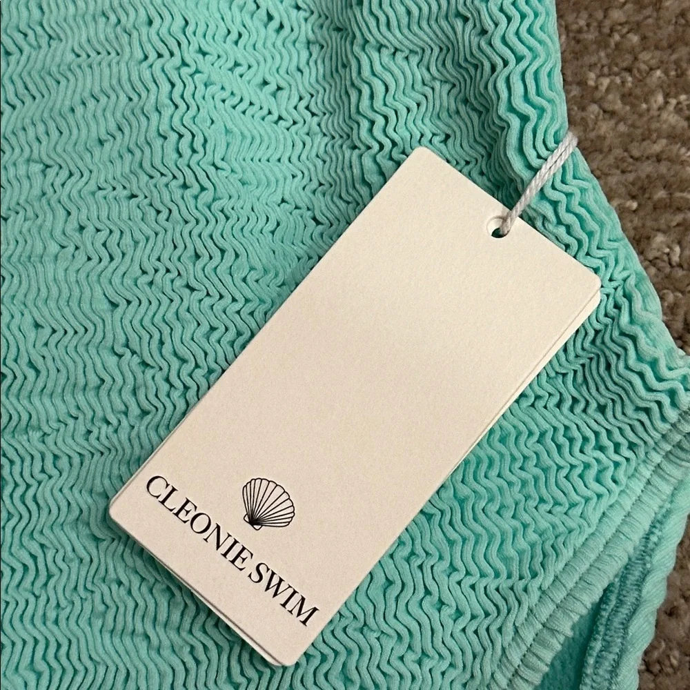 Cleonie 27 chic